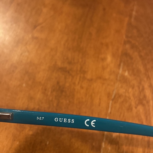 Guess glasses never worn - Picture 5 of 5